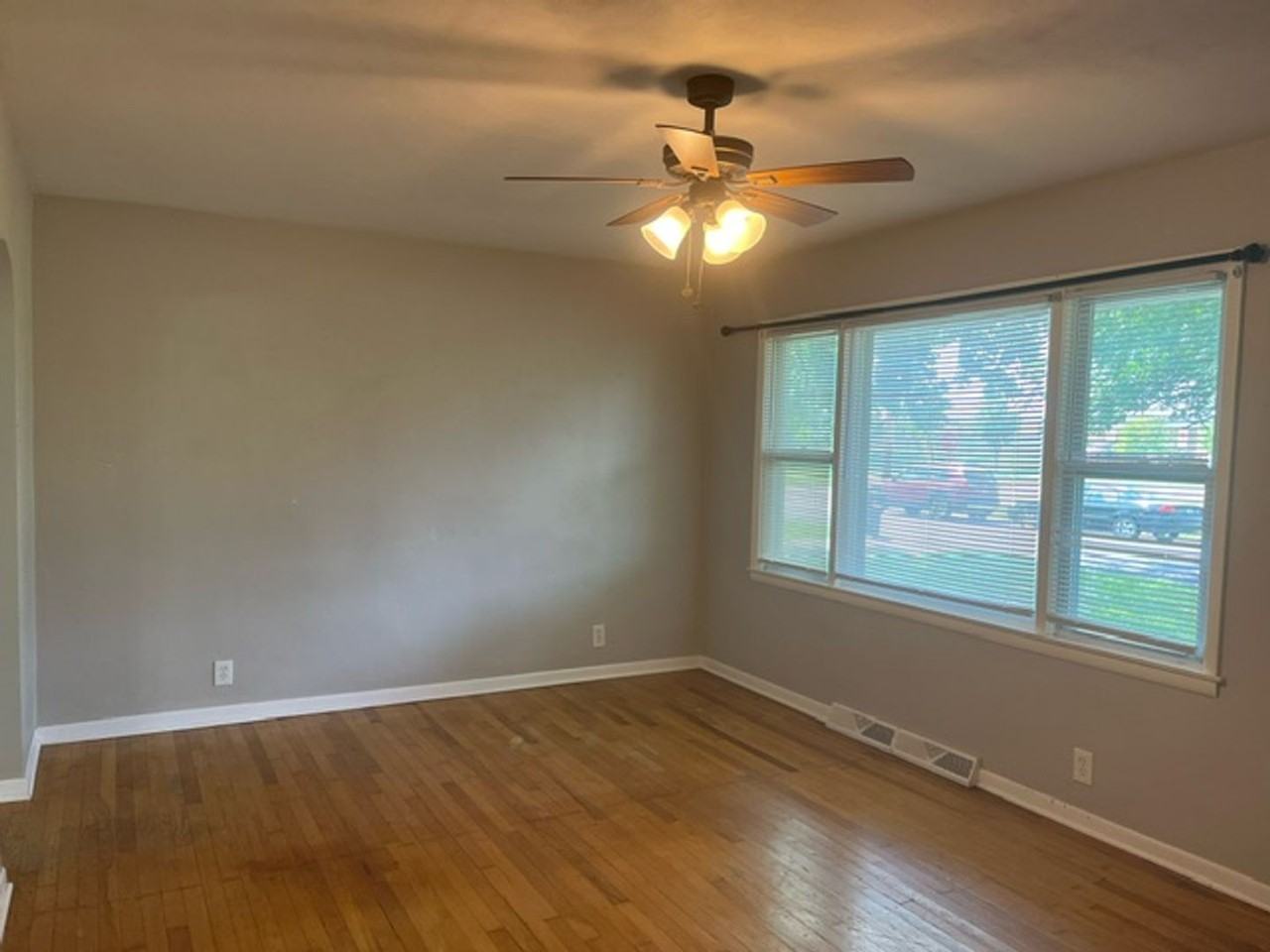202 Clinkscales Rd - Photo 4 of 28