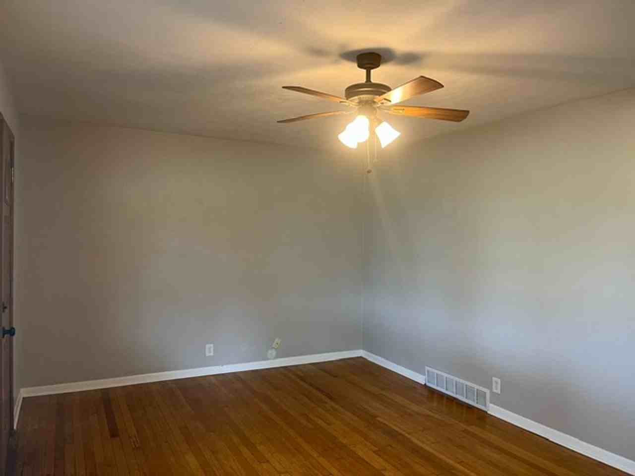 202 Clinkscales Rd - Photo 6 of 28