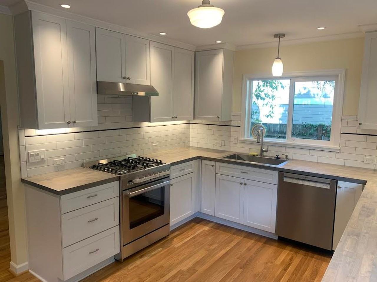 3735 Se Ogden St - Photo 3 of 50