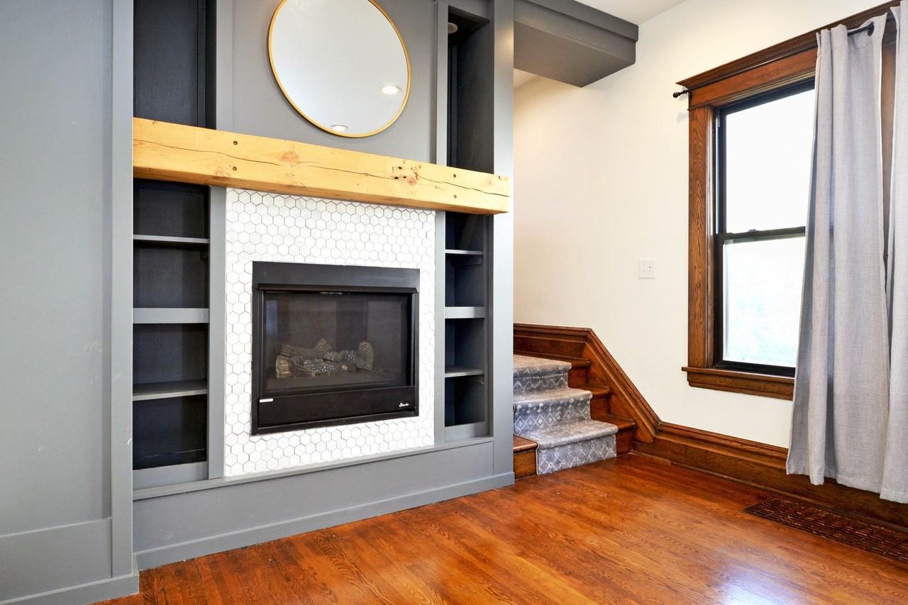 1790 Selby Ave - Photo 6 of 34
