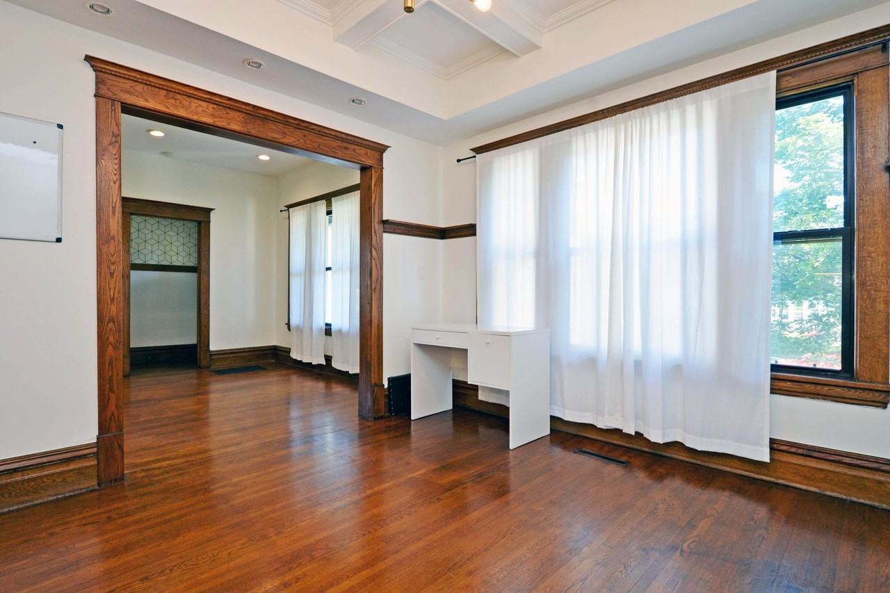 1790 Selby Ave - Photo 7 of 34