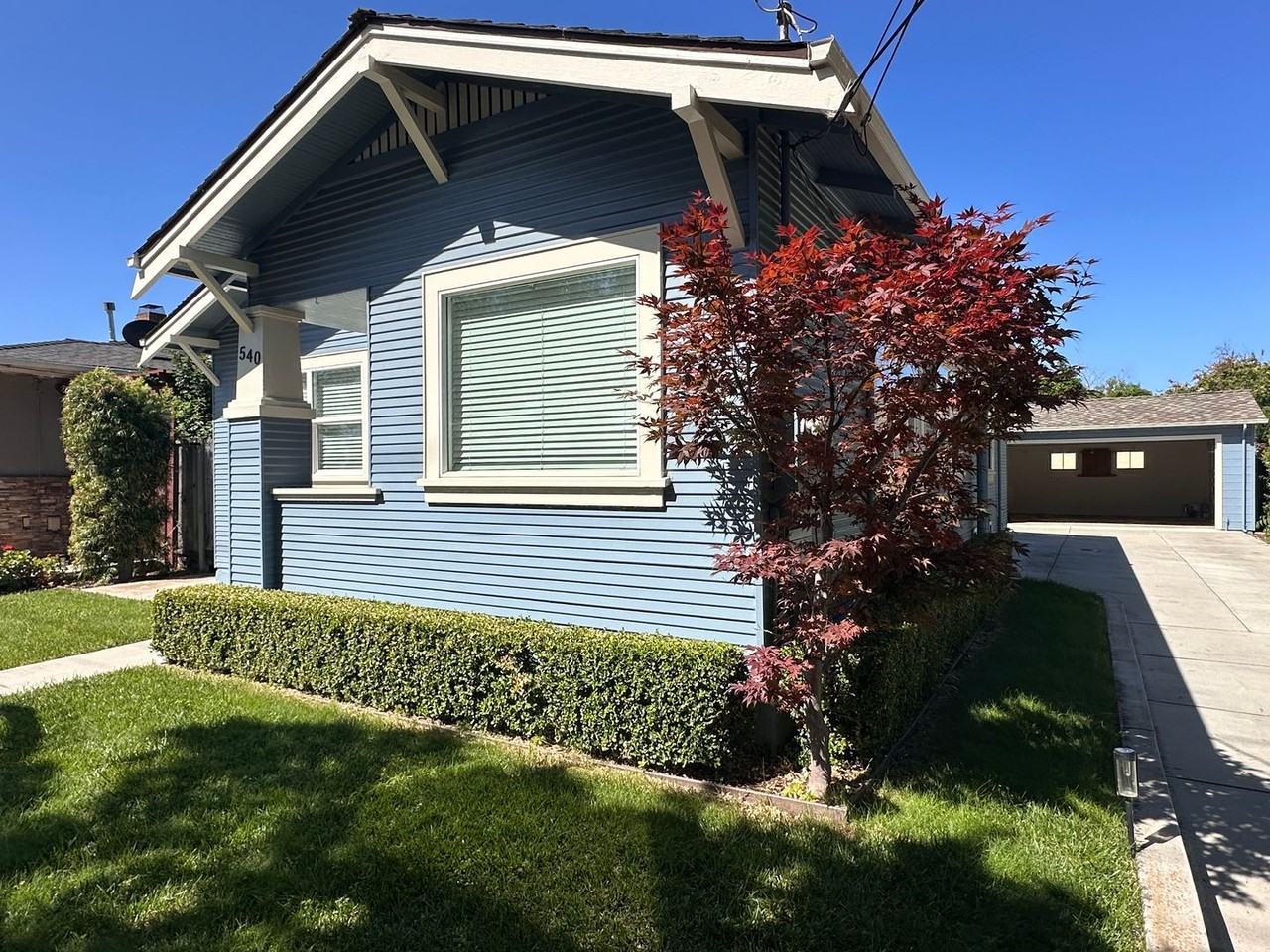 540 Monroe St - Photo 3 of 26