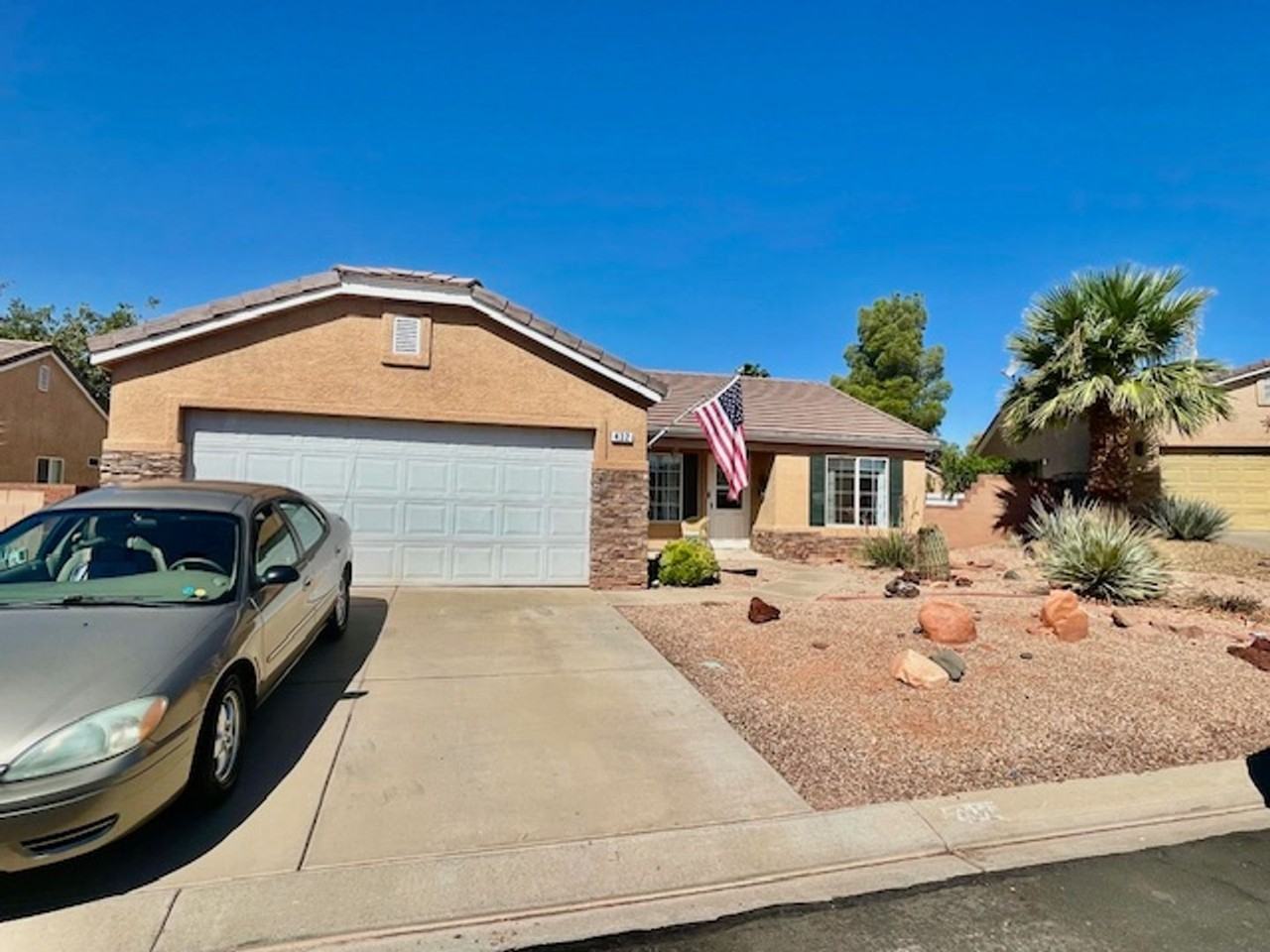 432 S 625 E - Photo 2 of 15