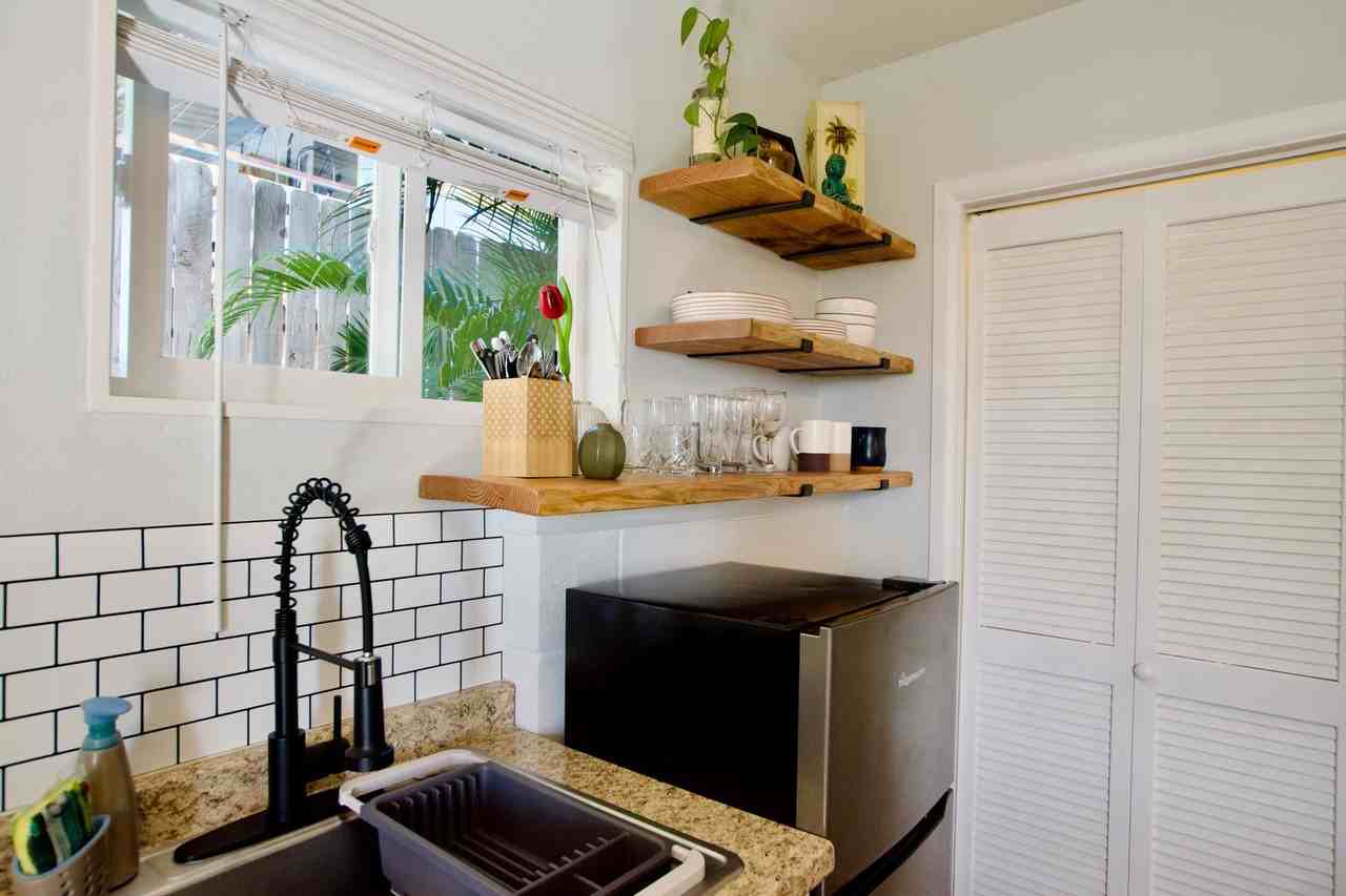 1303 Wanaka St - Photo 4 of 12