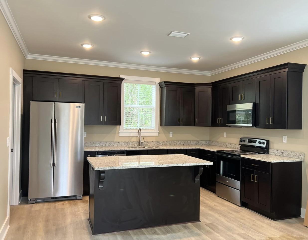 29 Stone Ridge Dr - Photo 3 of 12