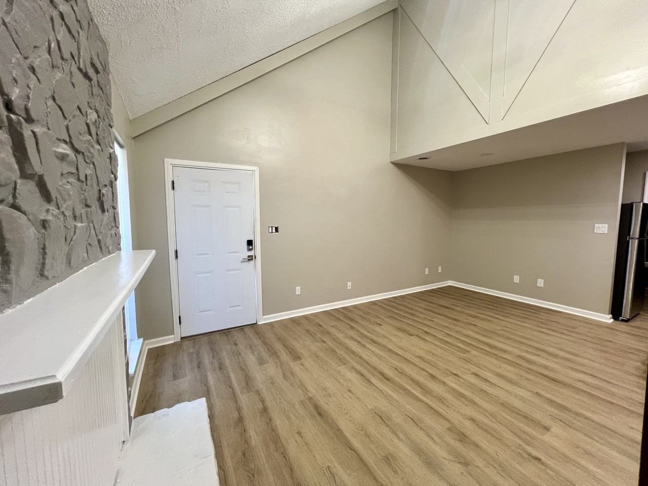 4833 Charwood Trl Nw #4833 - Photo 5 of 10