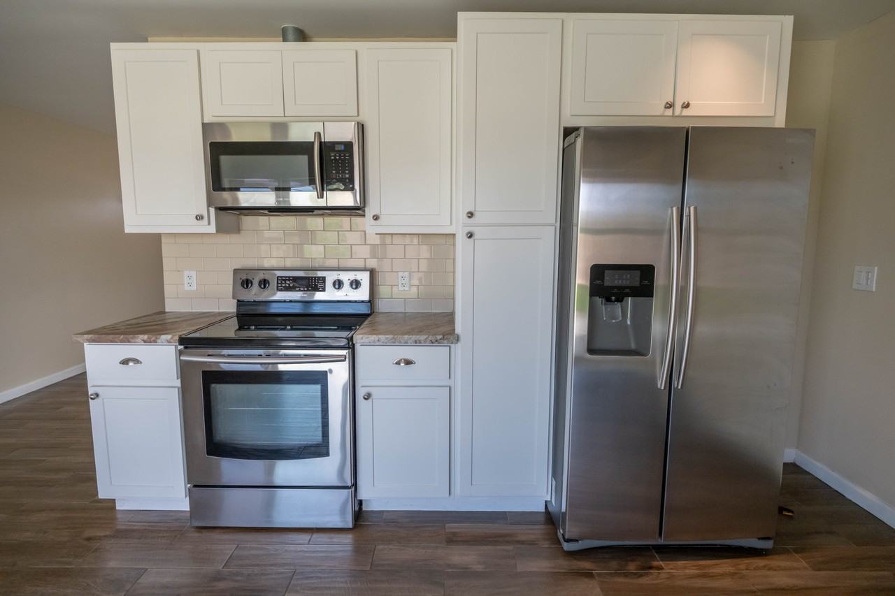 800 W Elna Rae St #NA - Photo 3 of 34