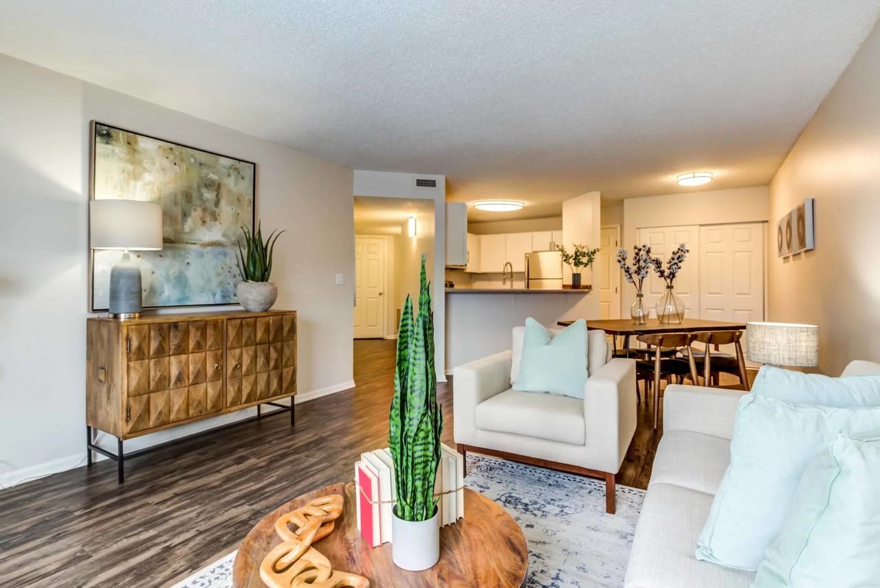 Hwy 7 & Hwy 100 #3561 - Photo 3 of 11