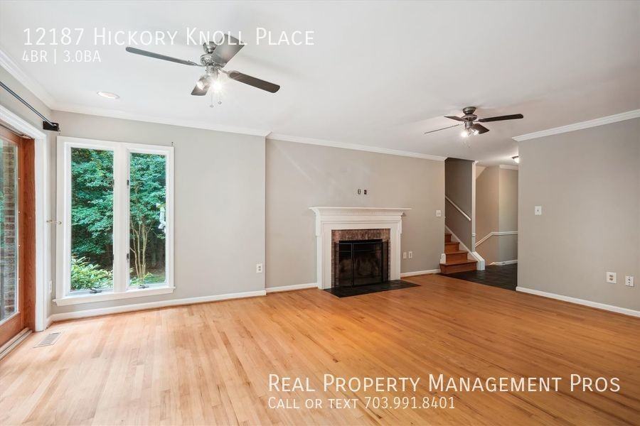 12187 Hickory Knoll Pl - Photo 4 of 29