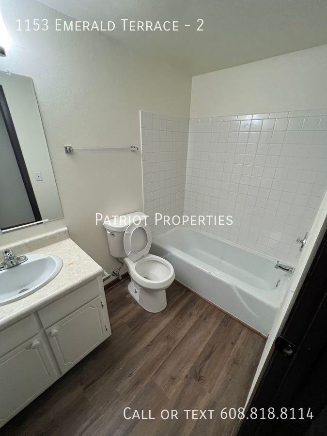 1153 Emerald Ter #2 - Photo 5 of 10