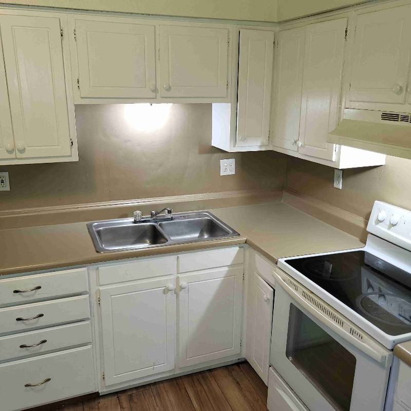 1003 Colonial Dr #1 - Photo 3 of 11