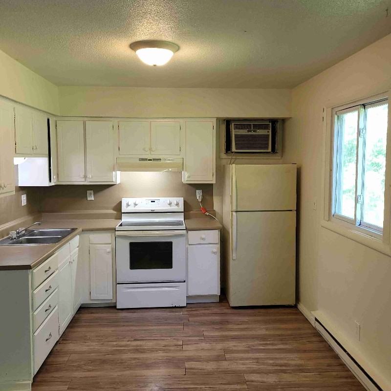 1003 Colonial Dr #1 - Photo 4 of 11