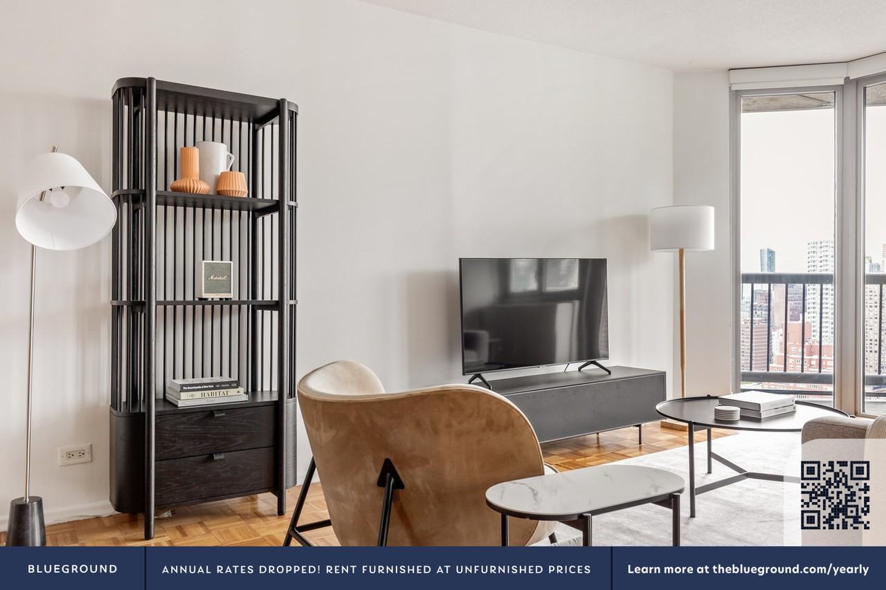 401 East 34th Street - Photo 4 of 50