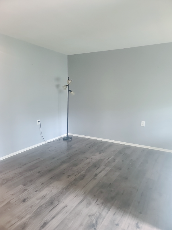 219E Buckingham Ct - Photo 2 of 19