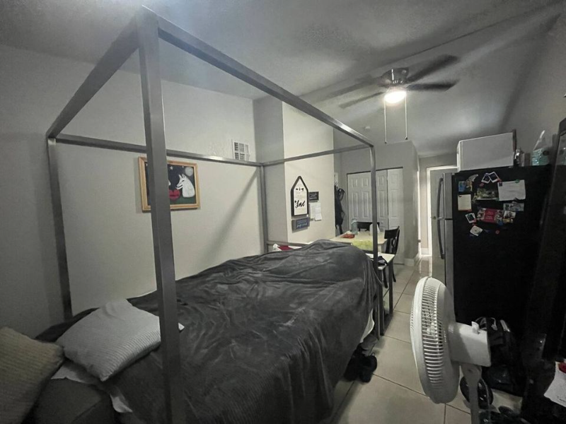 22 11Xx Swter #B - Photo 3 of 5