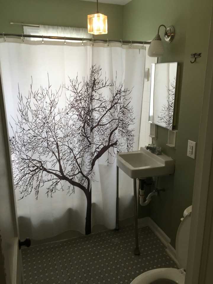 4614 East 16th Street - Photo 4 of 16