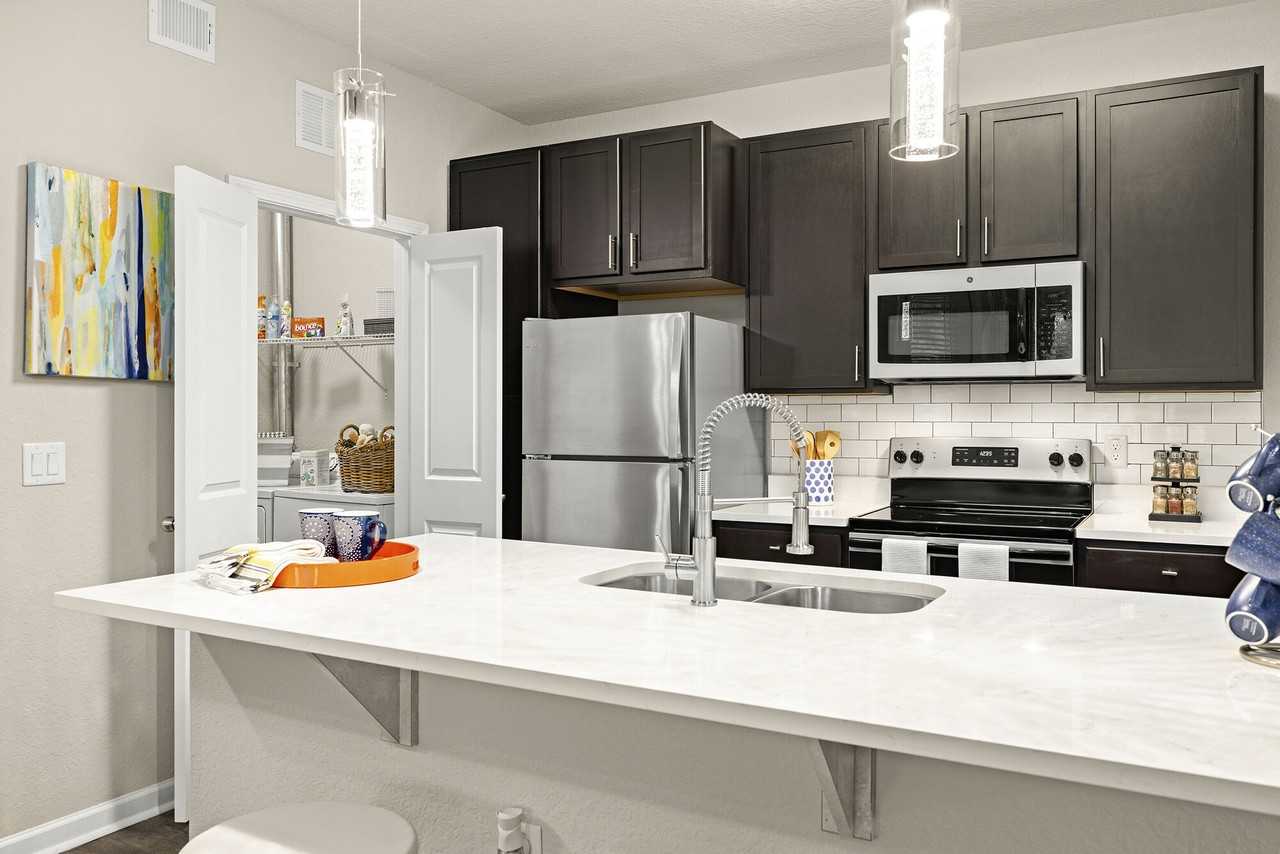 Art Avenue Apartments - Photo 2 of 33