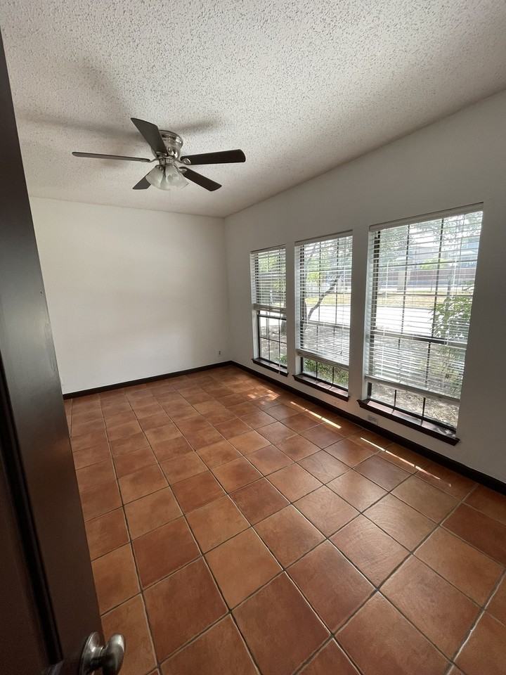 6100 Woodlake Parkway - Photo 3 of 13