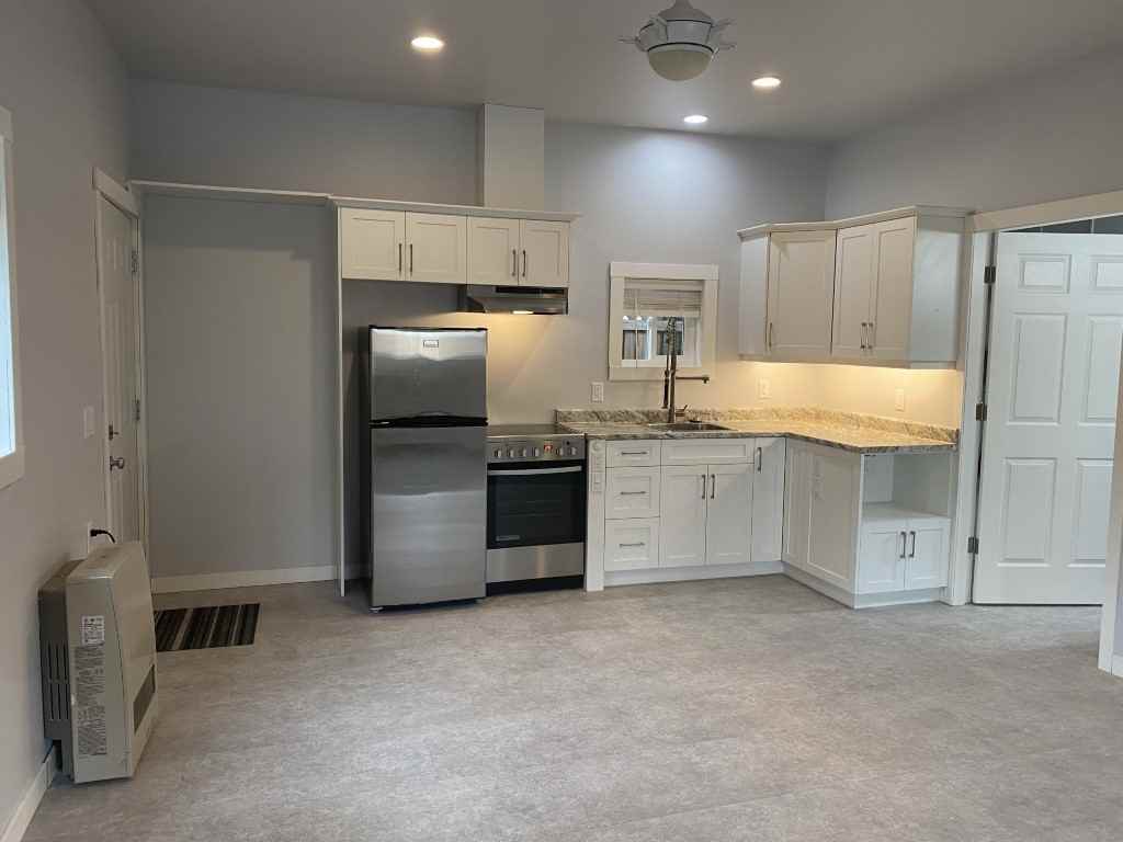 5876 Shadow Mountain Rd - Photo 3 of 12