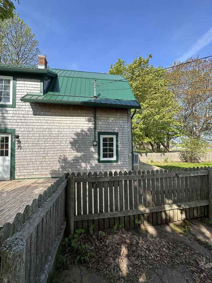 39 Weir Dr #1 - Photo 2 of 13