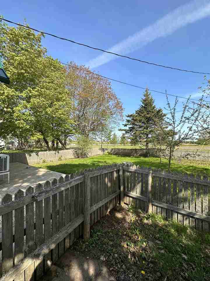 39 Weir Dr #1 - Photo 3 of 13