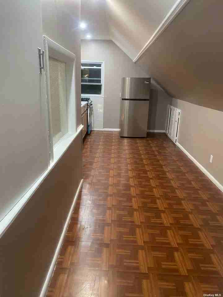 13240 159th St - Photo 2 of 10