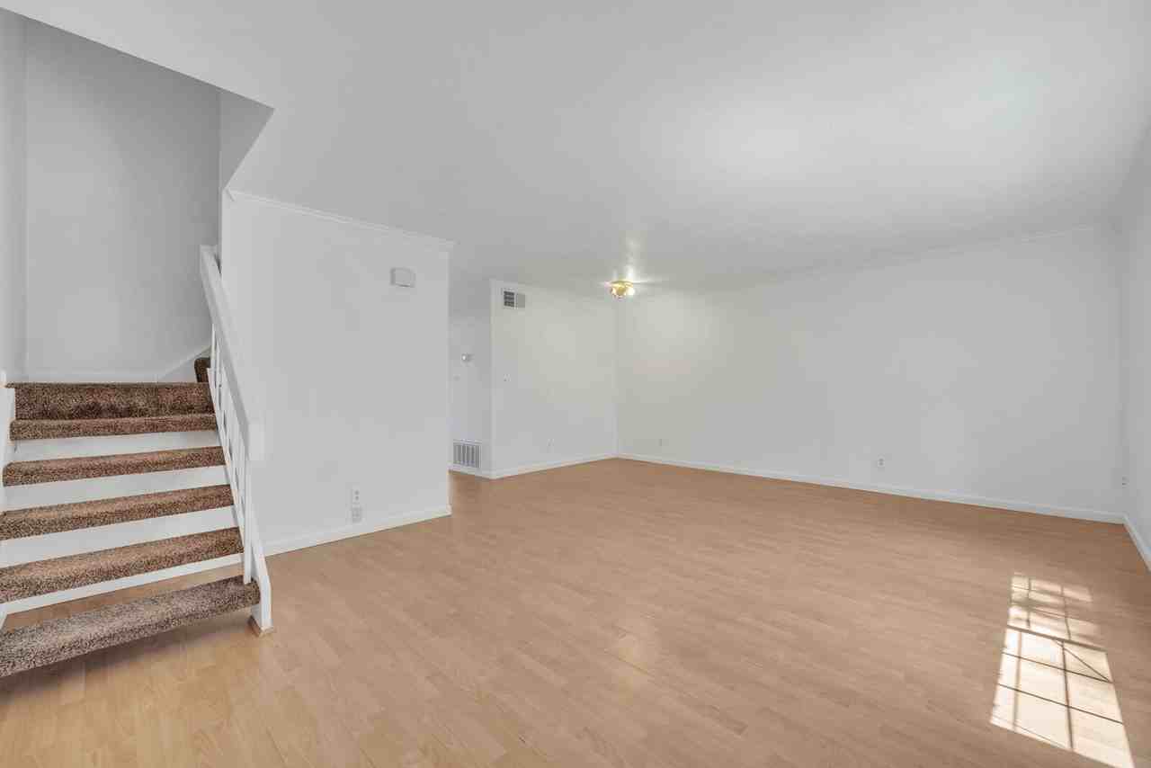 3926 Oak Villa Cir - Photo 3 of 26