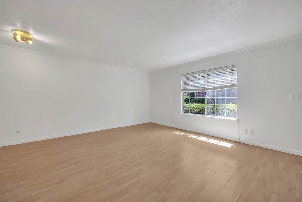 3926 Oak Villa Cir - Photo 4 of 26