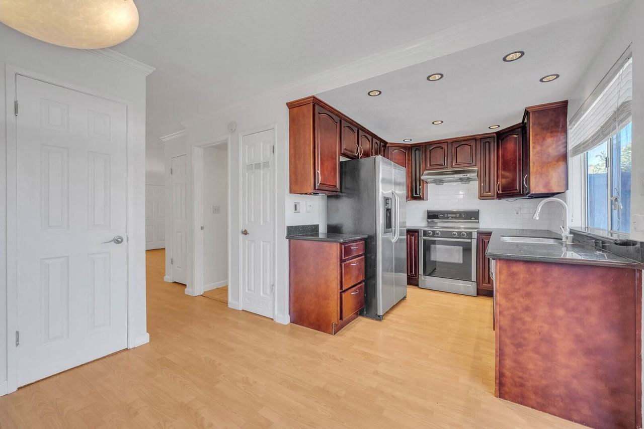 3926 Oak Villa Cir - Photo 6 of 26