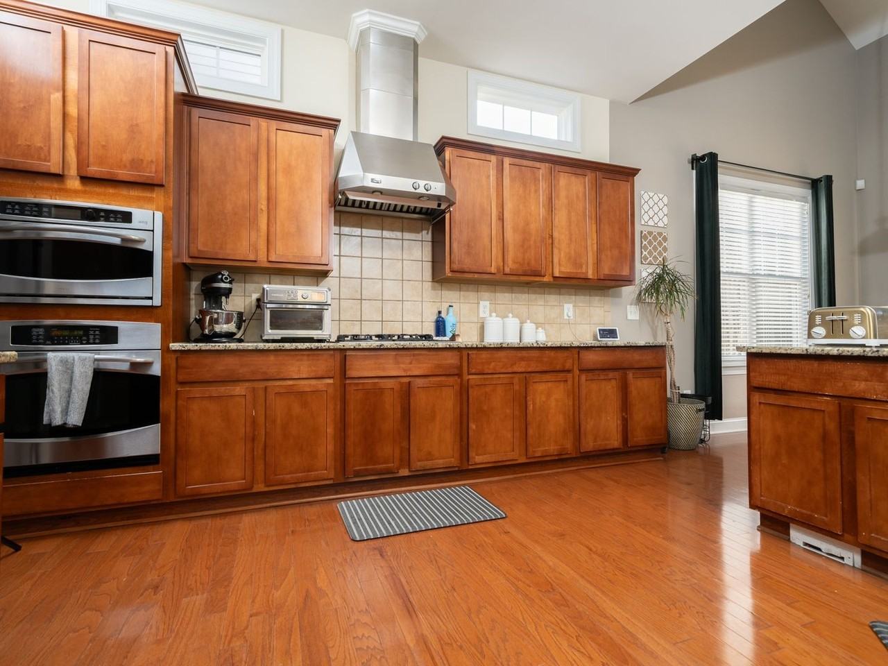 1606 Morehead Hill Ct - Photo 6 of 39