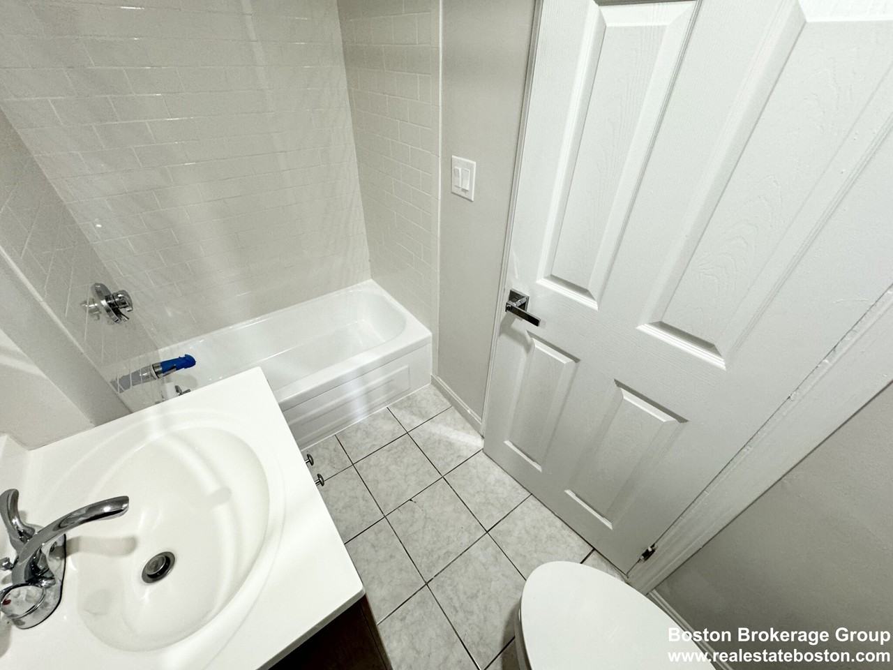 57 Burrell St #2 - Photo 6 of 7