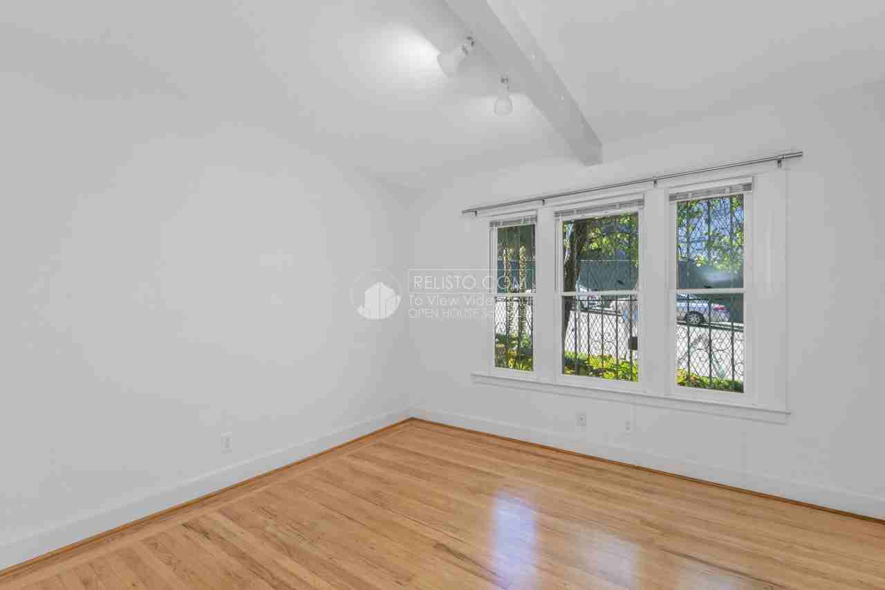 4725 18th St - Photo 3 of 18