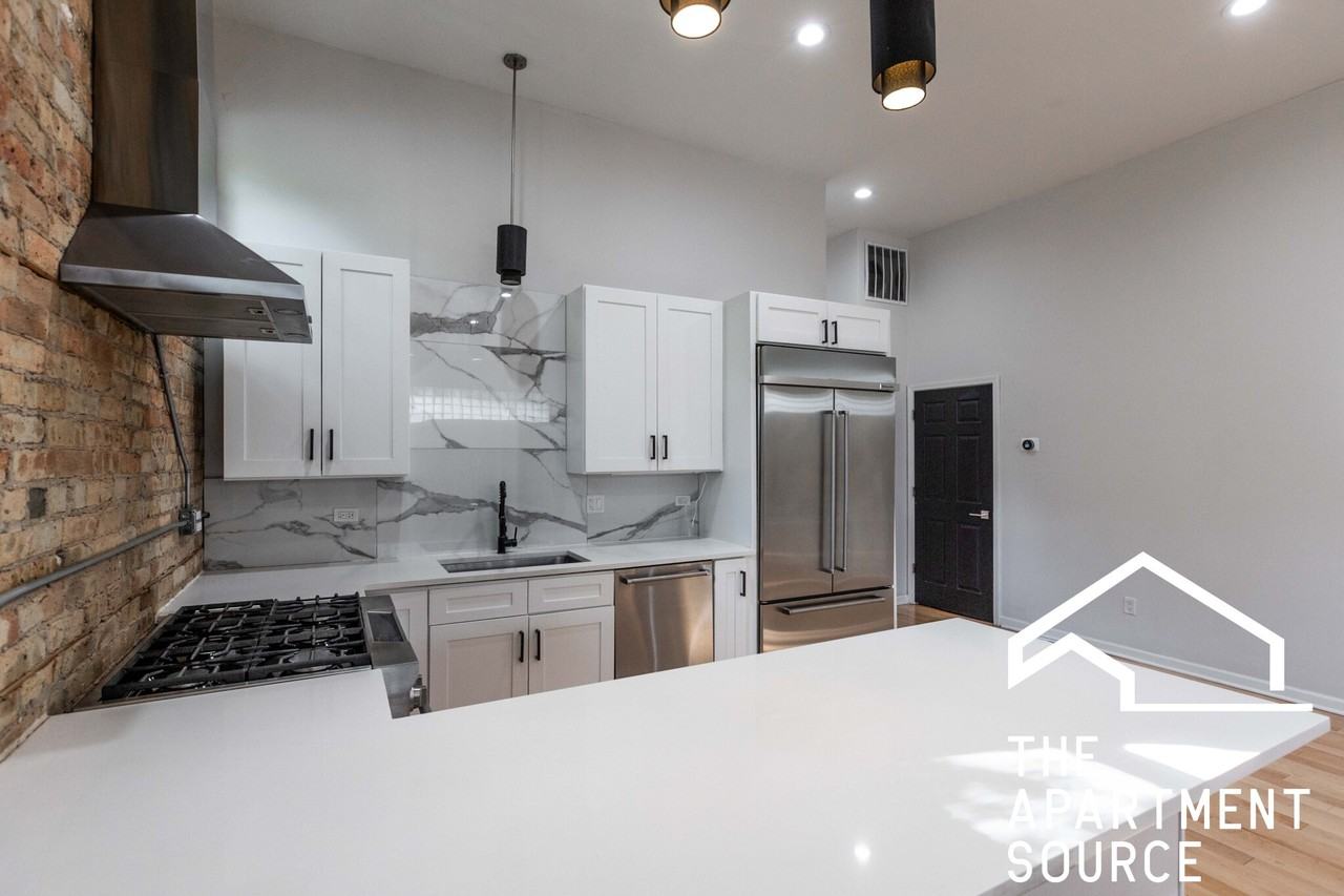 2701 W Thomas St #1 - Photo 6 of 35