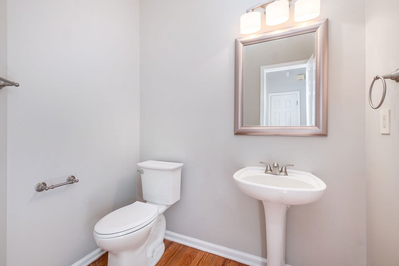 15820 Lavenham Rd - Photo 7 of 26