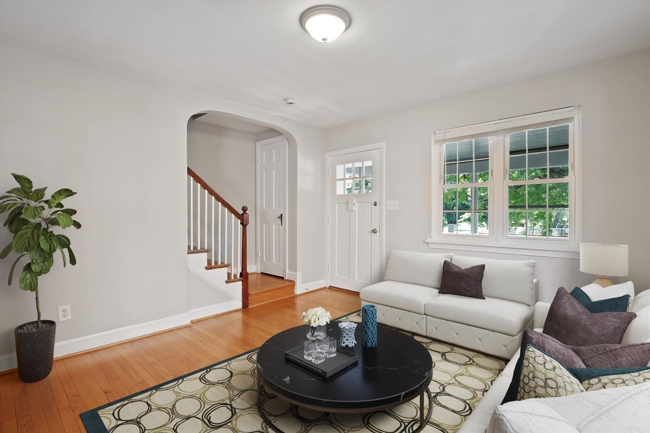 27 N Bedford St - Photo 2 of 43
