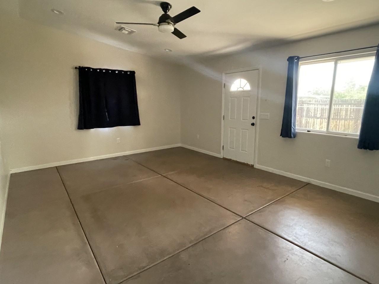 2618 N. Sparkman Boulevard - Photo 3 of 11