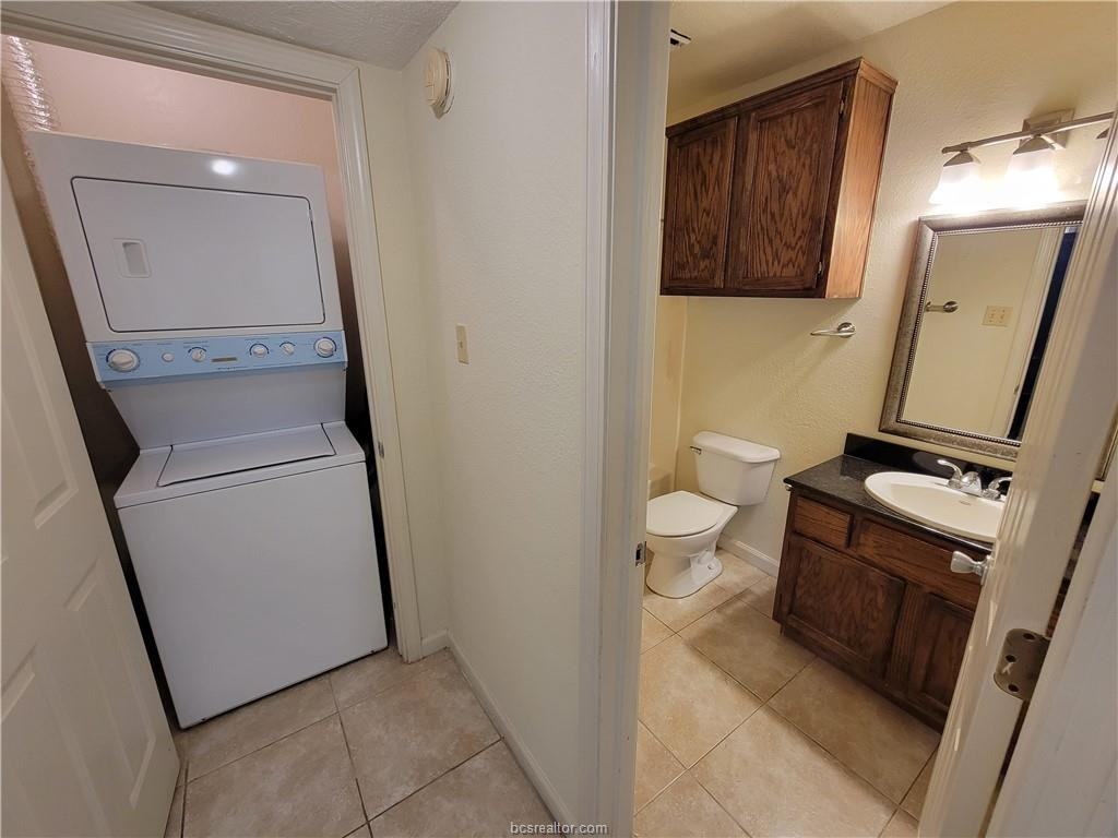 904 University Oaks Blvd #83 - Photo 7 of 14