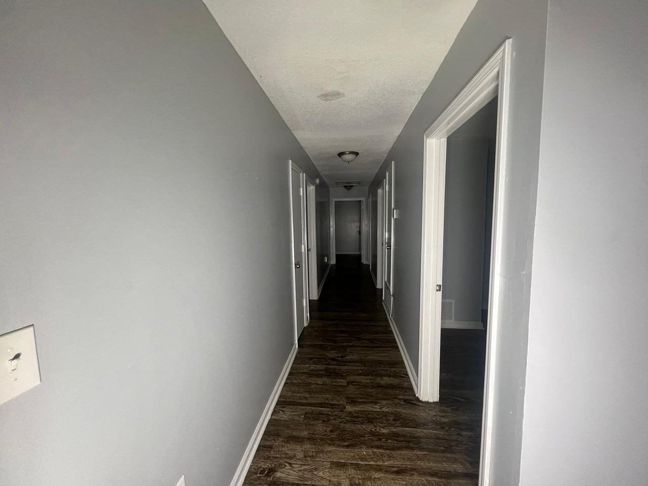 990 Ford Pl - Photo 4 of 15