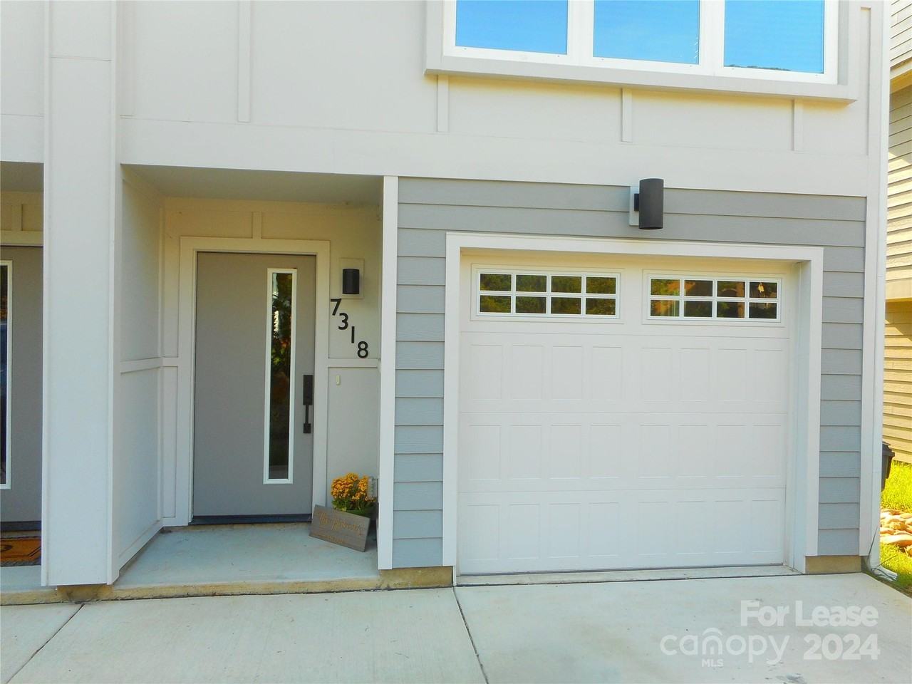 7318 Swans Run Rd - Photo 2 of 28