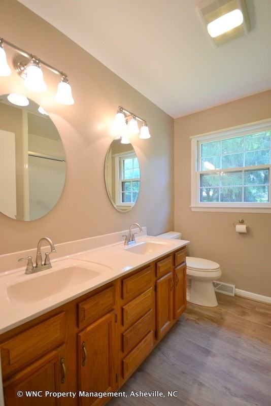 53 Tipperary Dr - Photo 5 of 12