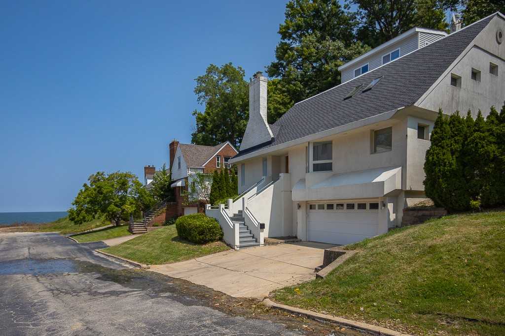 22652 Breezevale Cv - Photo 2 of 46