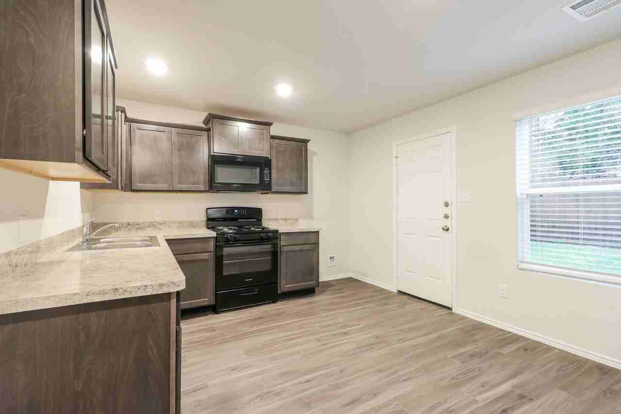 13410 Musky Dr - Photo 3 of 13