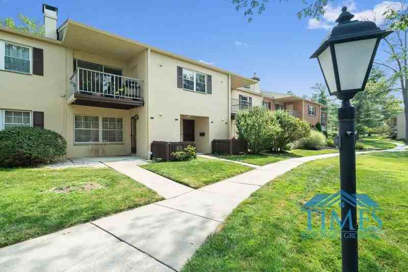 323 Old Forge Xing - Photo 3 of 22