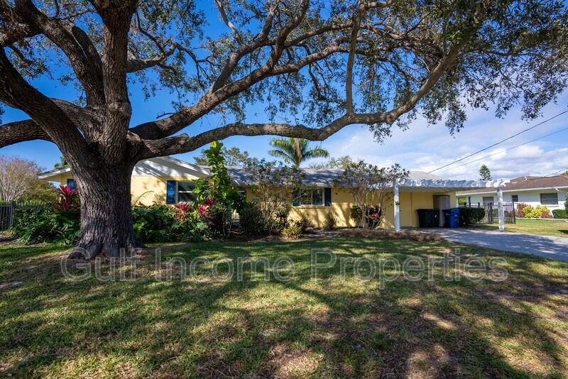 3013 Homasassa Rd - Photo 2 of 29
