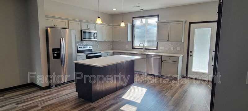 2188 Rolling Green Trl - Photo 5 of 27