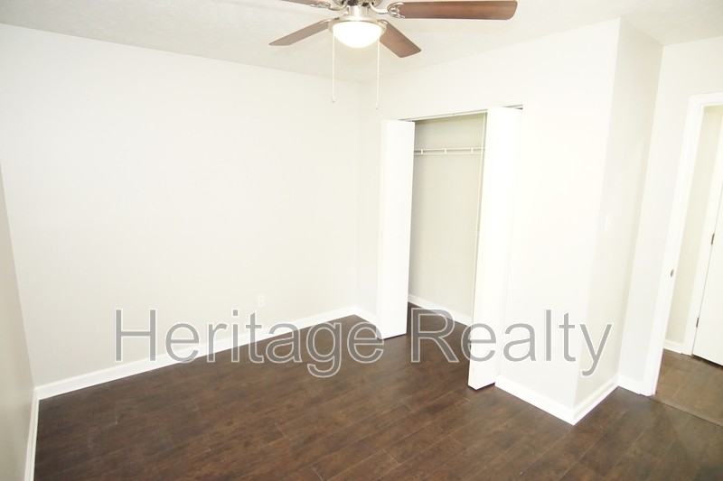 2050 Countryhill Ln - Photo 6 of 14