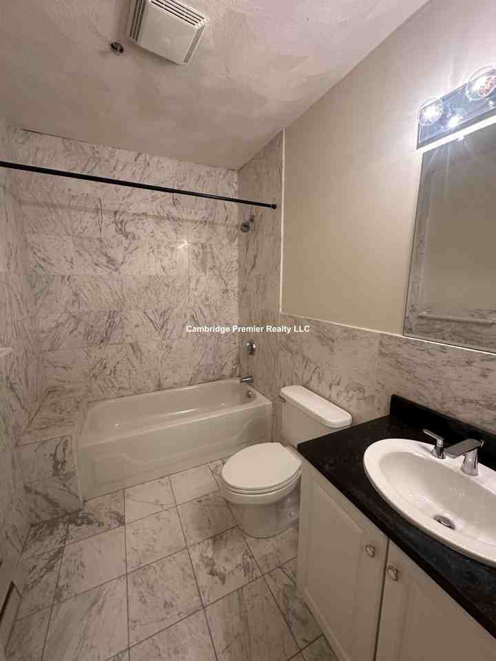 Highland Ave. & West #320 - Photo 3 of 16