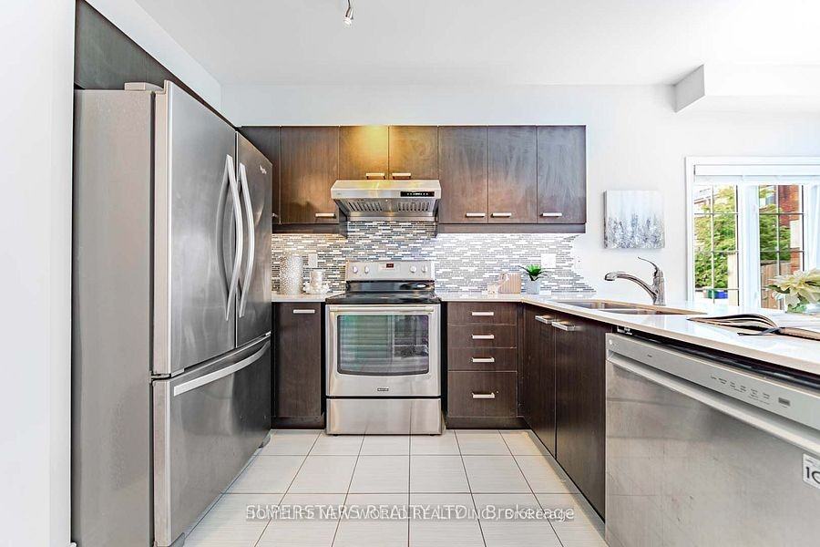 15 Fimco Crescent - Photo 2 of 8