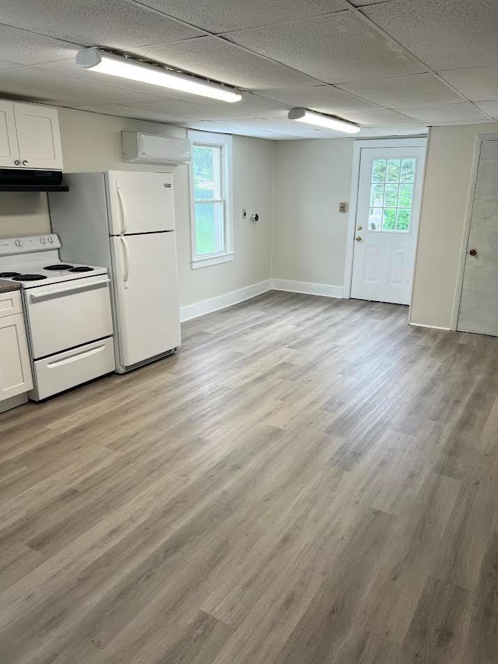 7594 Main St - Photo 2 of 10