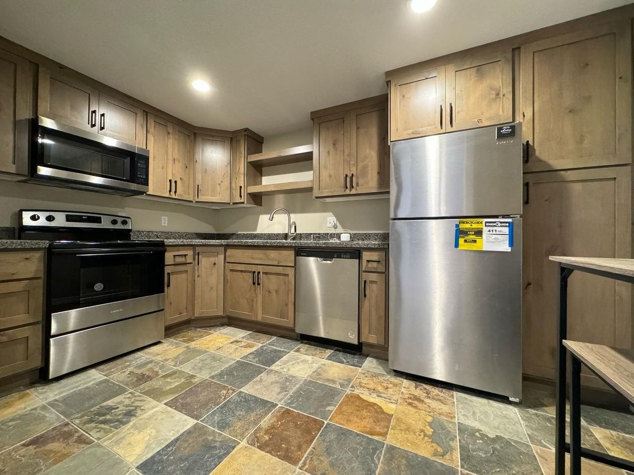 275 N 600 E - Photo 2 of 32